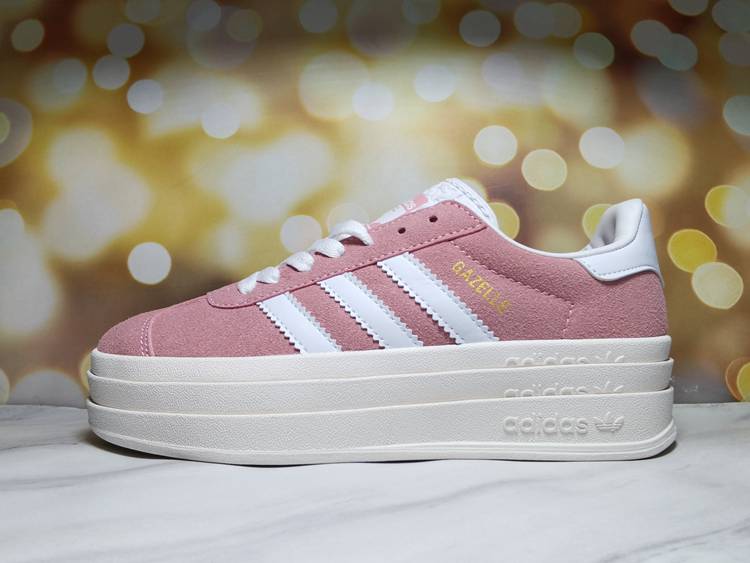 chaussures adidas blanc poudré