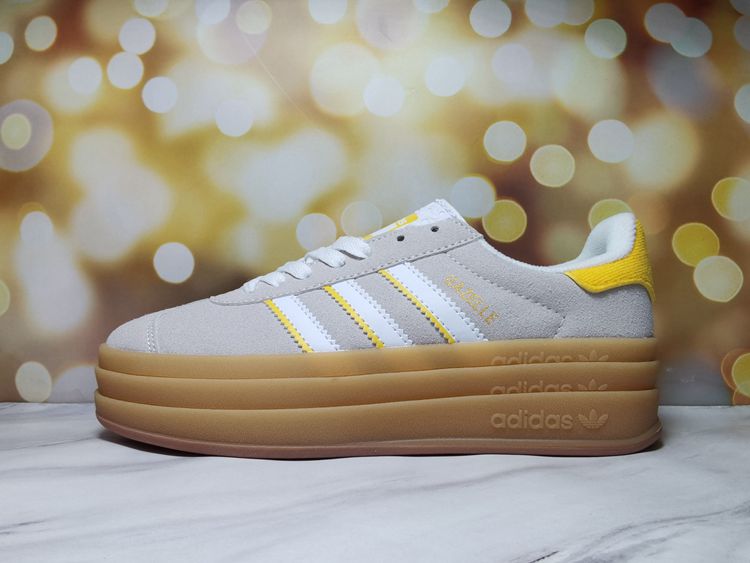 chaussures adidas gris jaune