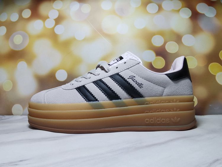 chaussures adidas viande noire