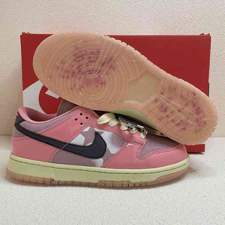 nike sb dunk barbie poudre