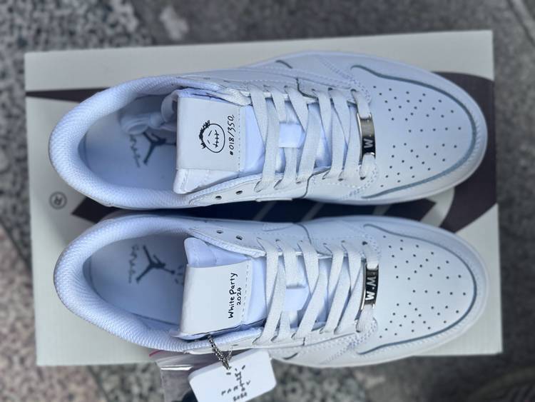 travis scott x nike air jordan 1 low blanc crochet
