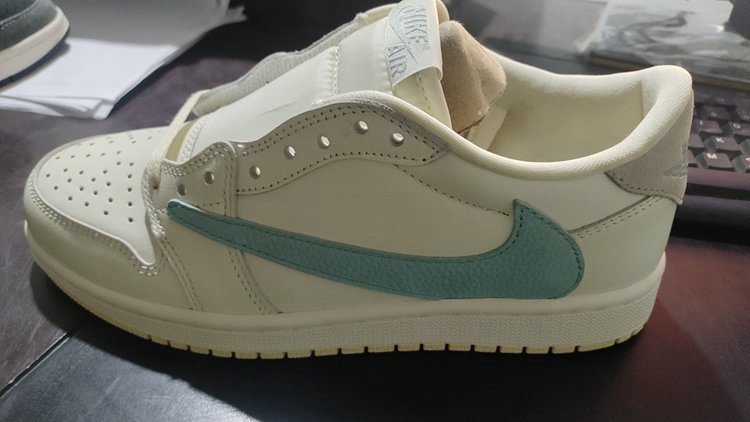 travis scott x nike air jordan 1 low gris foncé